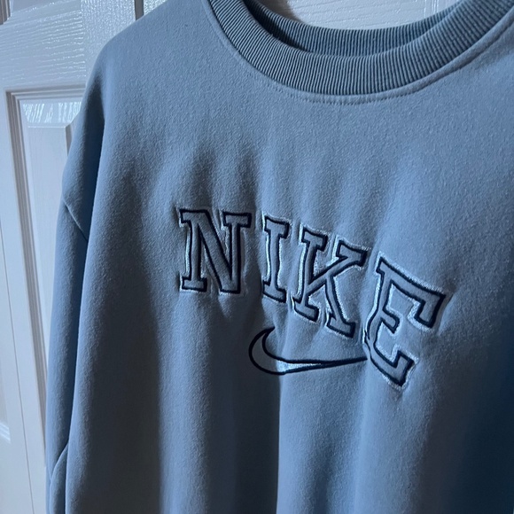 Vintage Nike Crewneck Sweatshirt - Picture 3 of 4